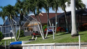 People from the Midwest are moving to Florida's Gulf Coast to retire, driving growth in Sarasota.