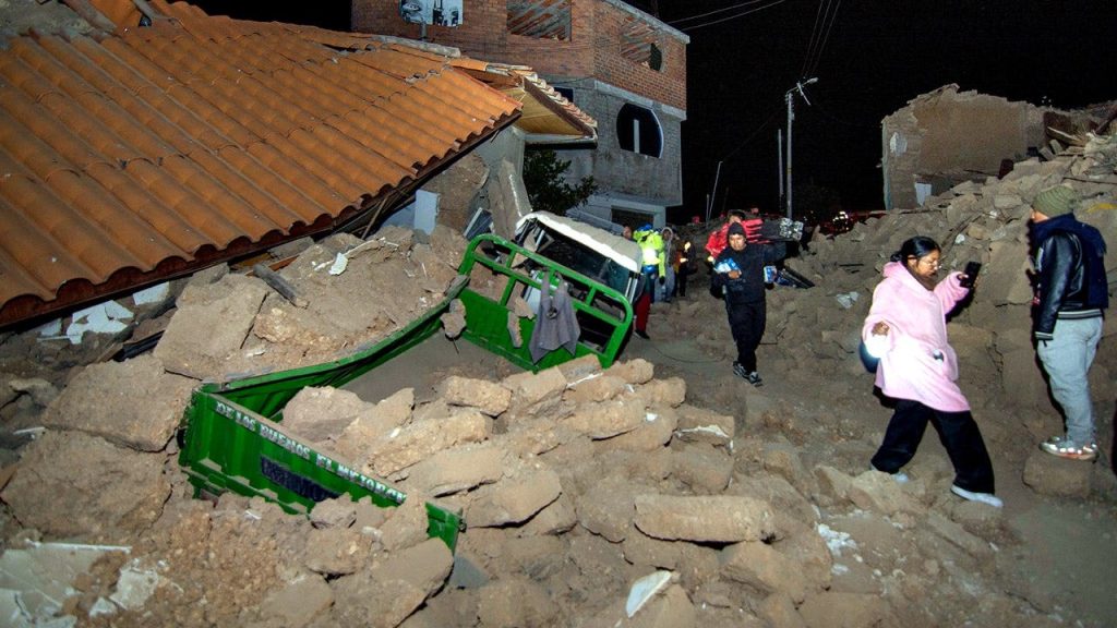 Peru earthquake claims 5 lives and forces 300 people to leave their homes in the Andes area.