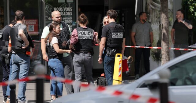 Pregnant Woman Among Three Hurt in Stabbing Incident in Paris