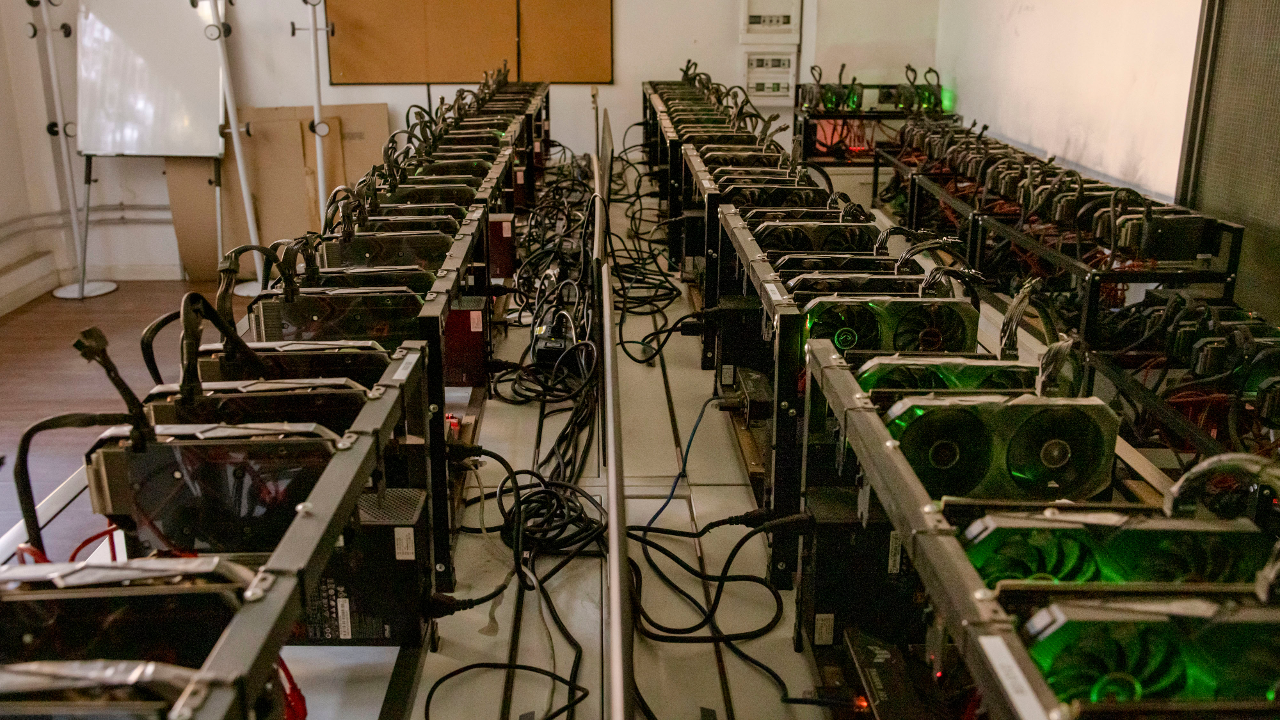 Prosecutors to dismiss charges against suspected leader of $722 million crypto Ponzi scheme