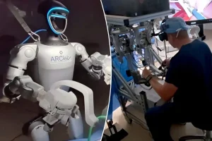 Robots resembling humans carry out live surgery for the first time.