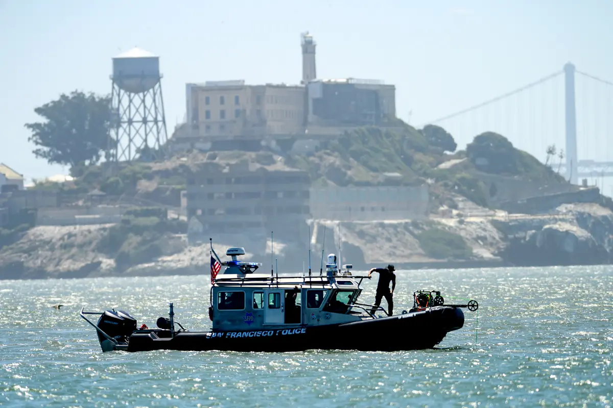 Search concludes for 3 missing after boat capsizes in San Francisco Bay, resulting in 1 fatality.