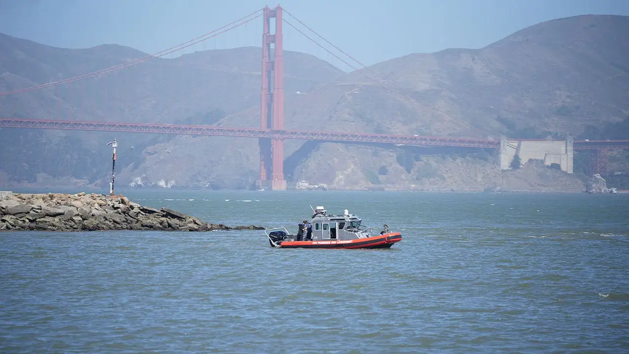 Search for 3 missing after Alcatraz boat capsized is called off by Coast Guard