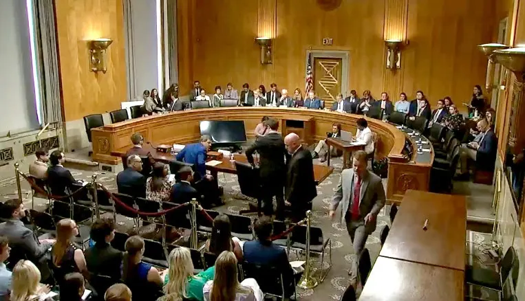 Senate Democrats avoid Homeland Security Committee fraud hearing