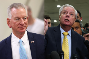 Senator from the GOP shares that Graham contacted a staff member regarding 'chest pain' just before he passed away.