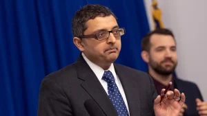 Senator Tammy Duckworth firmly disagrees with Maine Senate candidate Nirav Shah.