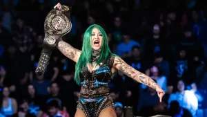 Shotzi Blackheart defends her MLW title against CMLL's Kira on Fusion.