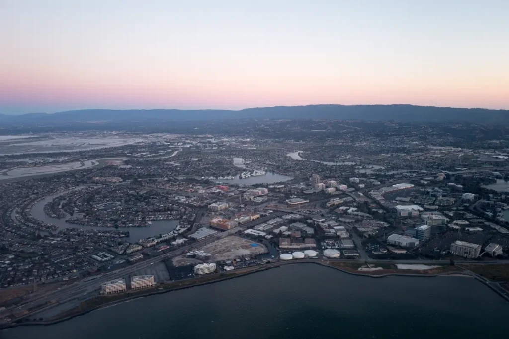 Silicon Valley leaders should engage more in political matters.