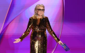 Sitcom actress Candice Bergen shares that she unintentionally set a Swiss restaurant on fire.