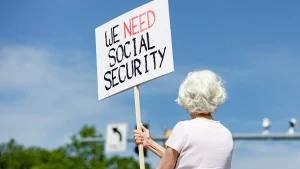 Social Security advice that went viral versus the truth: A Ramsey expert explains why there is 'no magic age'