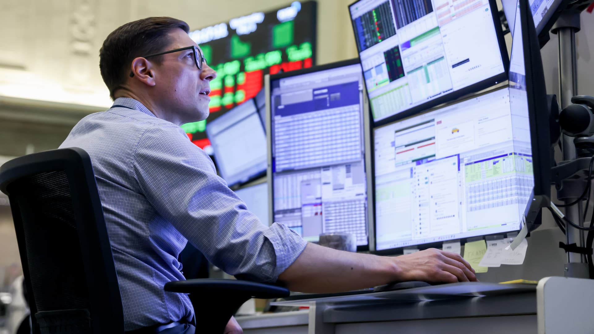 Stock futures decline after renewed airstrikes between the U.S. and Iran: Updates