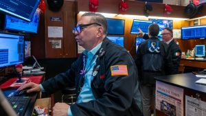 Stock futures remain mostly steady as investors prepare for upcoming earnings: Live updates
