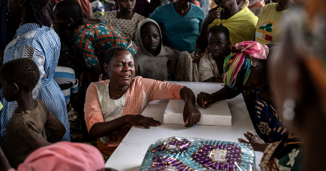 'The Danger of Ebola Threatens Us All in Crowded Camps in Congo'