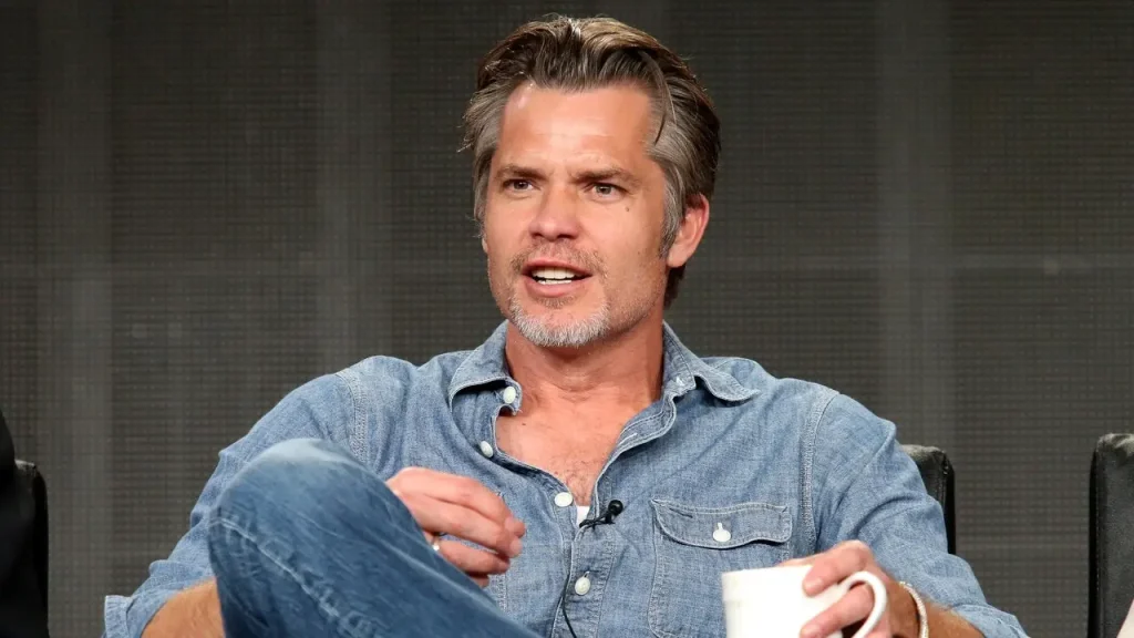 Timothy Olyphant shares why he stays away from computers on the 'SmartLess' podcast