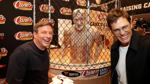 Tom Brady dips Rob Gronkowski in Raising Cane's sauce at Fanatics Fest