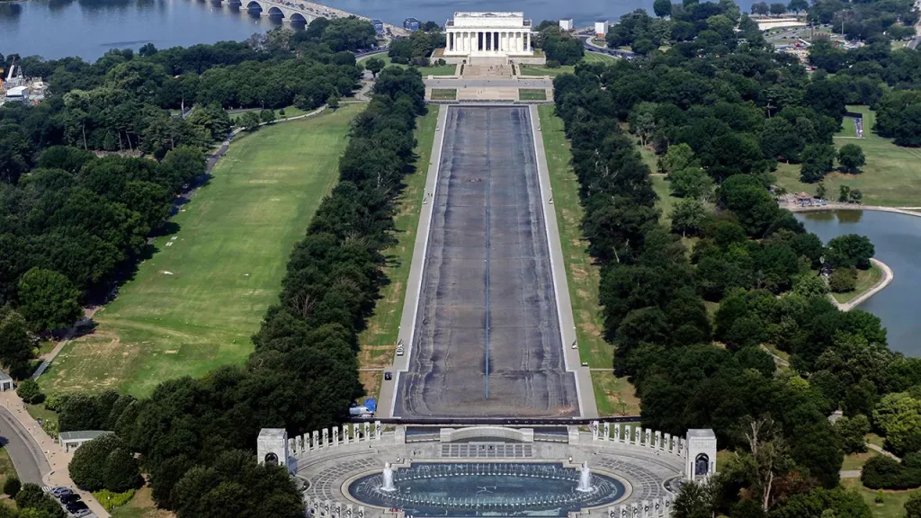 Trump looks for durable material for the Lincoln Memorial Reflecting Pool
