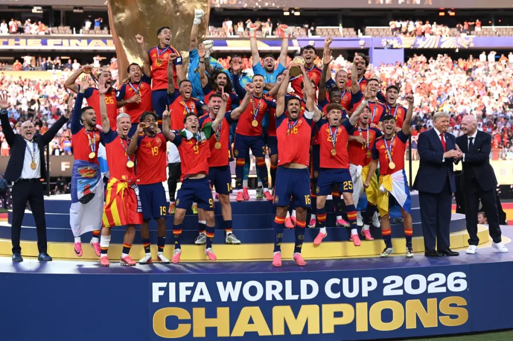Trump presents medals to World Cup champion Spain, disrupts La Roja's trophy celebration photo