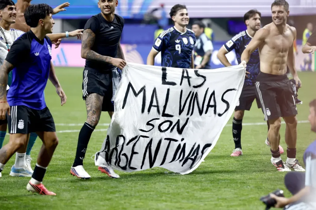 UK calls on FIFA to look into Argentina regarding Falklands banner at World Cup