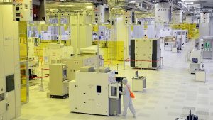 Wall Street Expert Warns SK Hynix IPO May Saturate the Market. Here’s the Risk Beyond Memory Stocks.