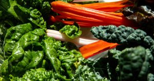 Ways to eat safely during a cyclosporiasis outbreak that causes diarrhea