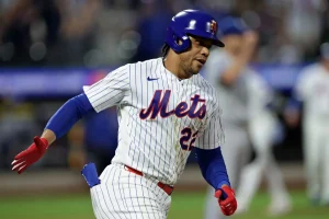 Ways to watch the Mets-Red Sox game for free on Apple TV tonight