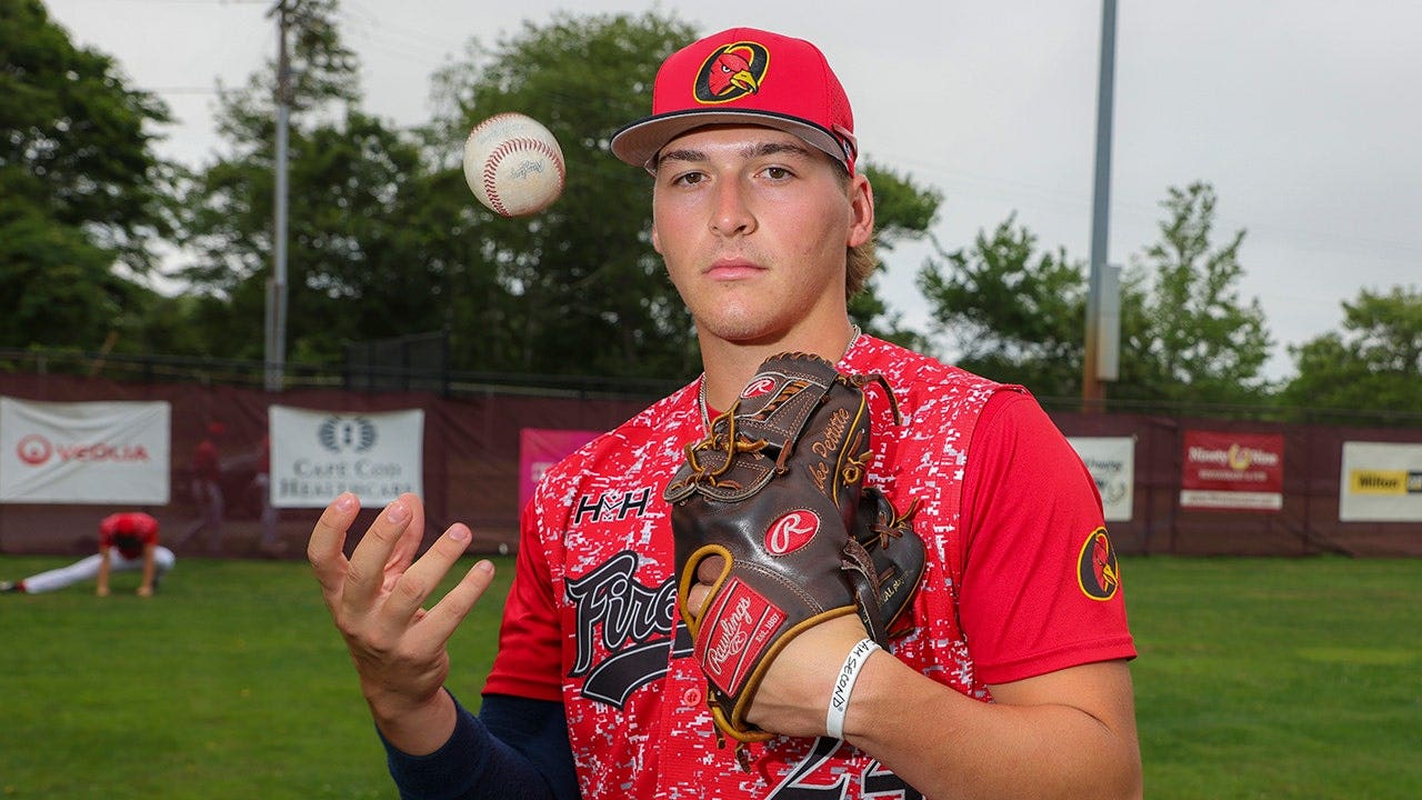 Yankees select Luke Pettitte, Andy Pettitte's son, in the 2026 MLB Draft