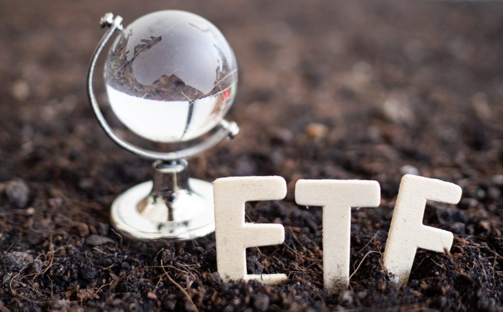 Amount Required in These 3 Monthly Dividend ETFs to Match Twice the Average Social Security Payment