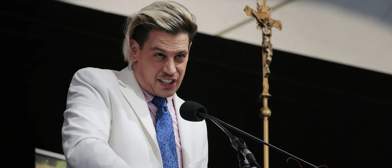 Bin Laden's Suspected Shooter Criticizes DHS for Celebrating Milo Yiannopoulos' Deportation
