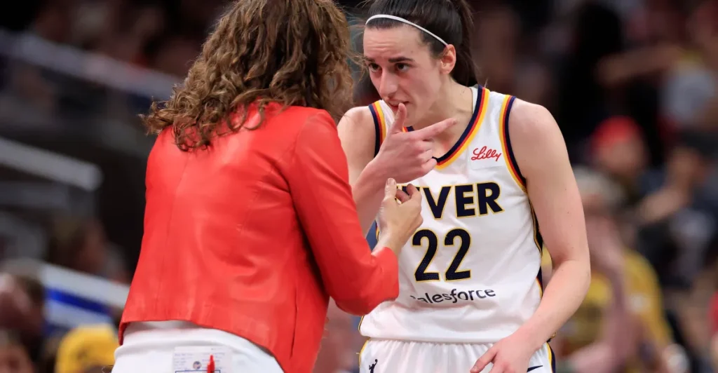 Caitlin Clark stands up for Stephanie White and criticizes fans for their booing.