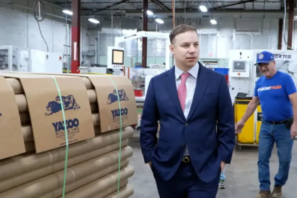 CEO who 'lost millions' supporting Trump is campaigning for Congress