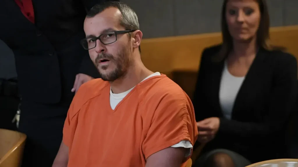 Chris Watts is said to have requested a marriage license in prison for Lizzie Henderson.