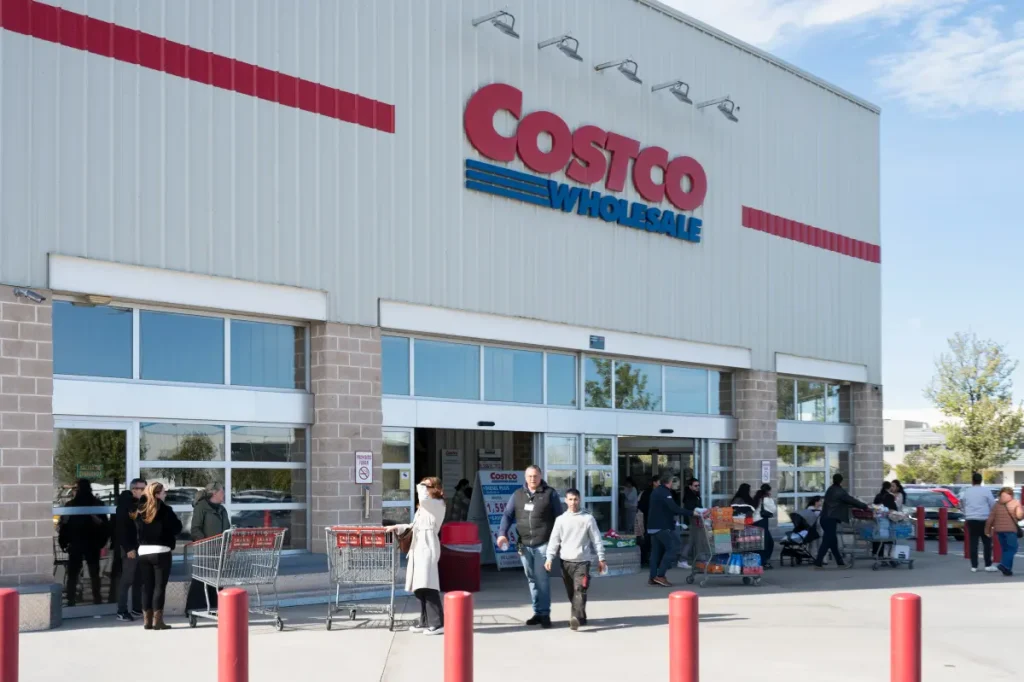 Costco reintroduces a beloved dessert that was dropped in 2024