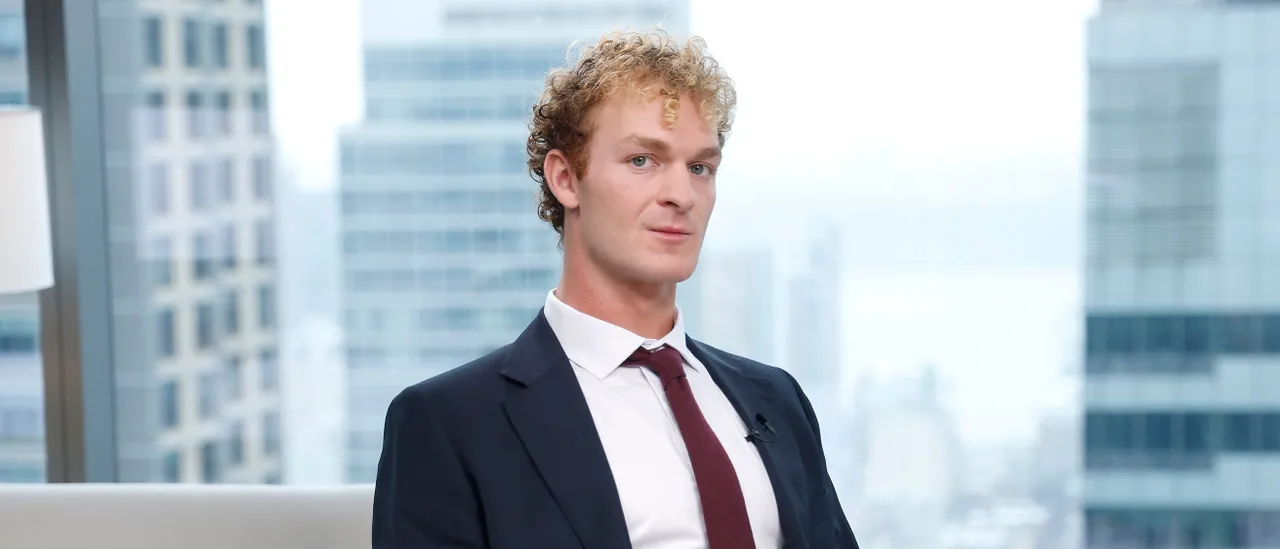 Daniel Penny, the New York Subway Hero, Enters Social Media with Strong Support for Data Centers
