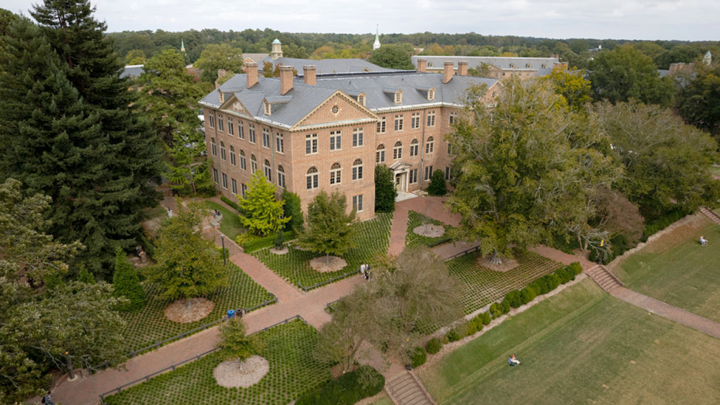 DOJ initiates investigation into race-based scholarships at William & Mary