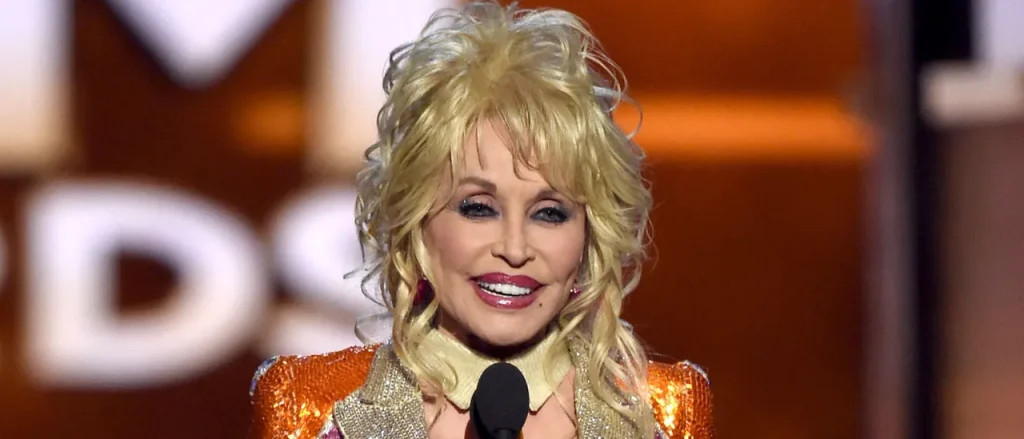 Dolly Parton Discusses How She Faced Off Against Harasser With a Gun in Recently Found Clip