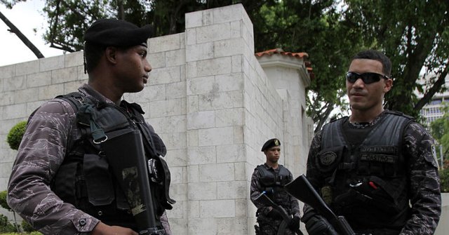 Dominican Republic Sends Away Nine Officials from Cuban Embassy