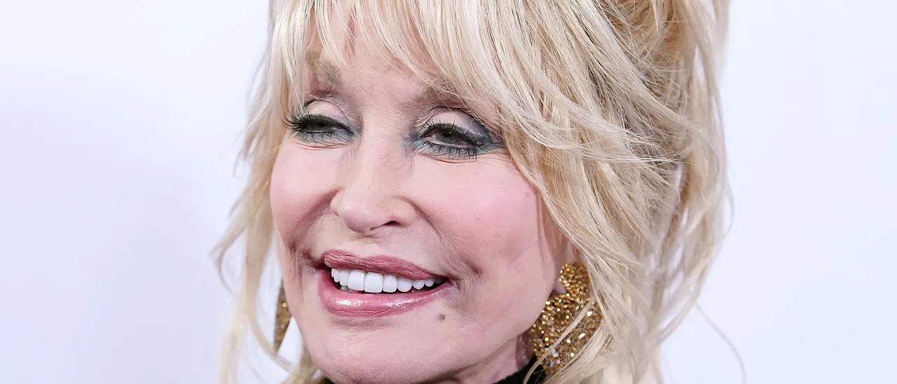 Everyone Anticipated Dolly Parton Winning an Oscar in 2006. When a Rap Group Surprised Everyone Instead, Dolly Parton Revealed Her True Self.