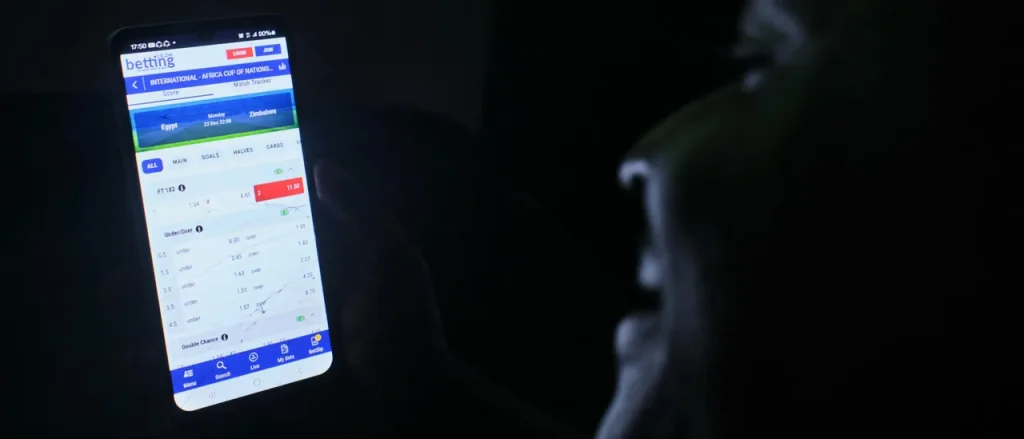 Gen Z Turns to High-Risk Gambling as Economic Outlook Worsens, Survey Shows