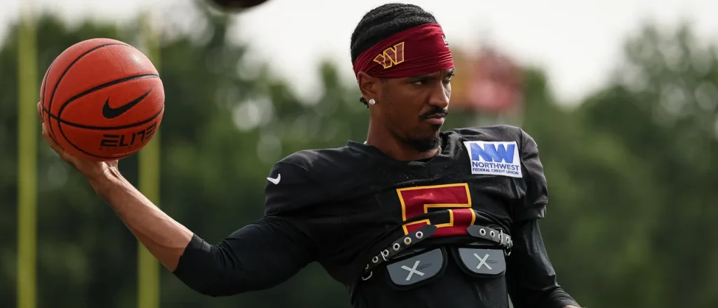 Jayden Daniels Sends Cease And Desist to LSU After DJ Pickett Receives No. 5 Jersey