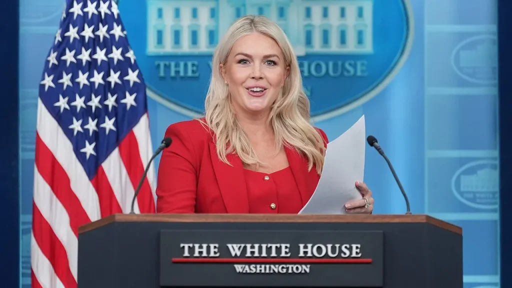 Karoline Leavitt receives praise from reporters after announcing her departure