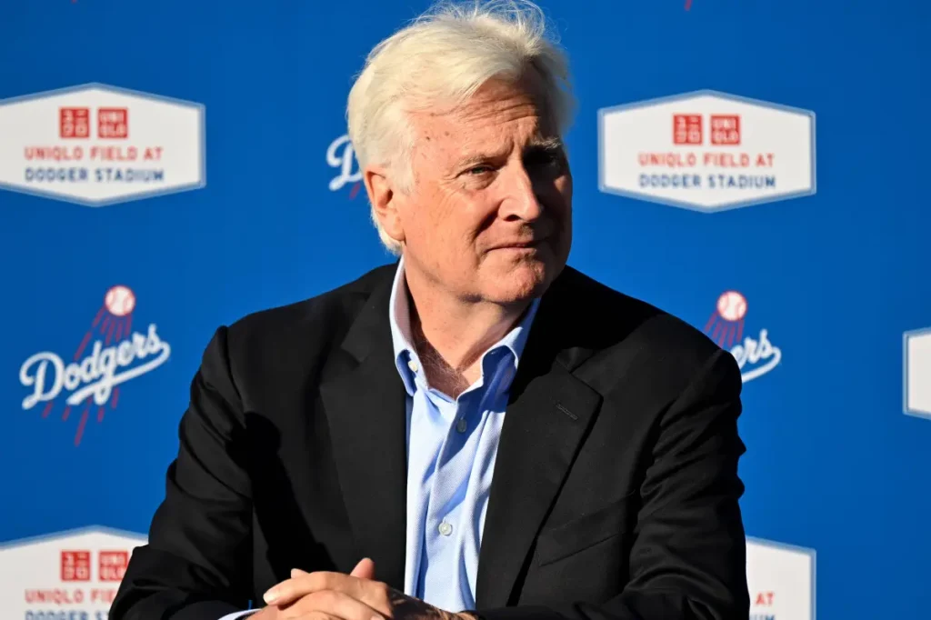 Lakers' $12.5 billion sale happens during Mark Walter's federal investigation
