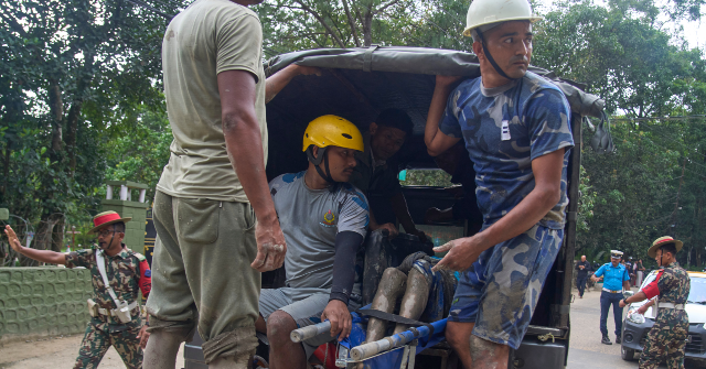 Landslides in Nepal and Tibet: More than 1,000 People Missing, Whole Villages Buried as Rescuers Worry About Additional Flooding