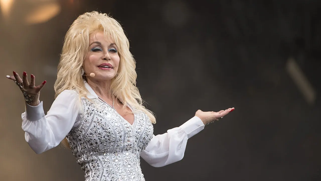 Mayor suggests that lowering the flag for Dolly Parton could reduce the significance of the act.