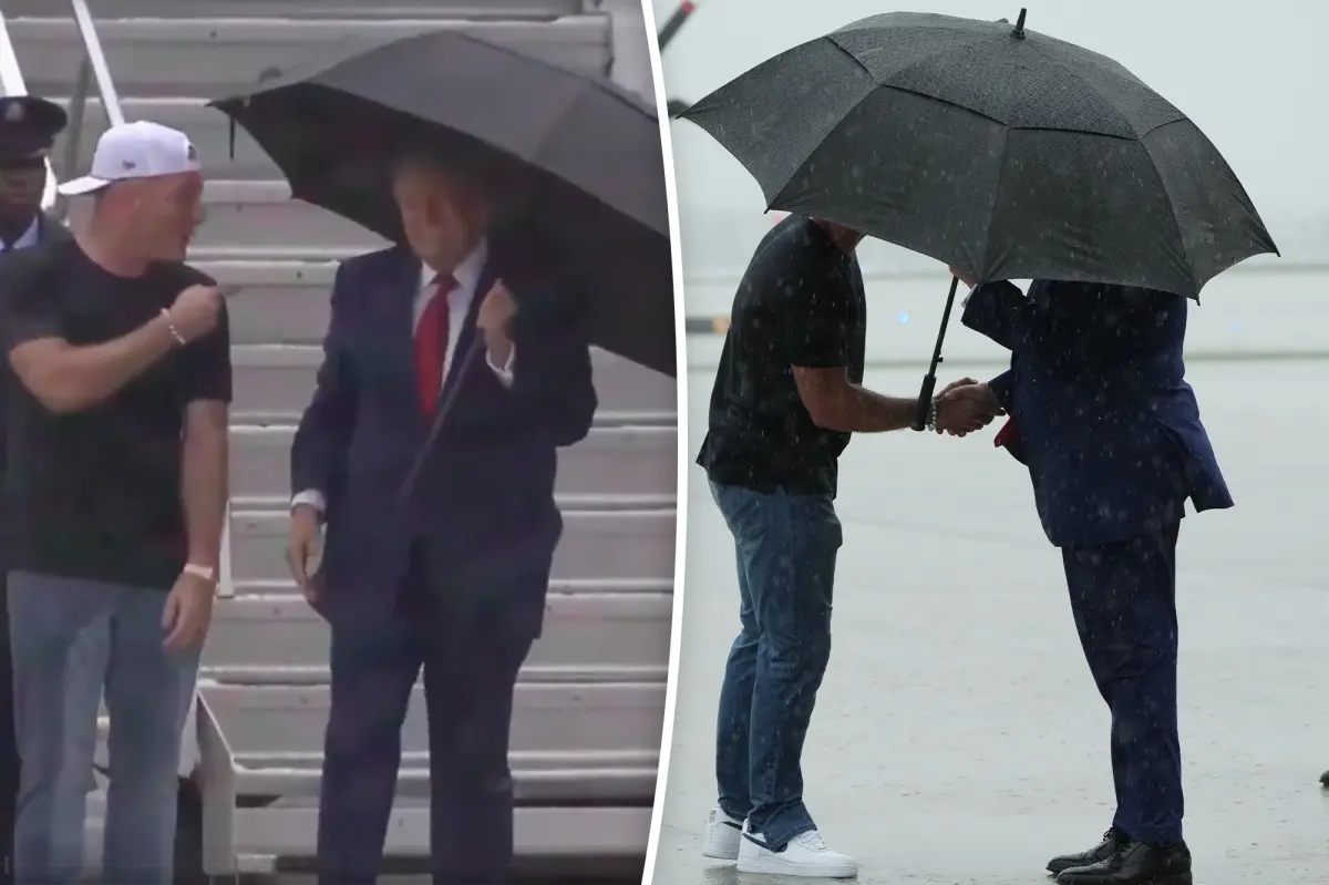 Pat McAfee welcomes President Trump before the Patriot Games on ESPN