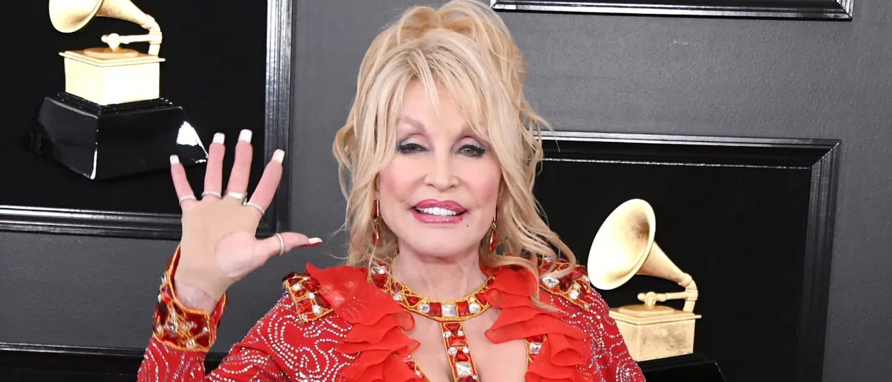 People Honor and Remember the Loss of Dolly Parton