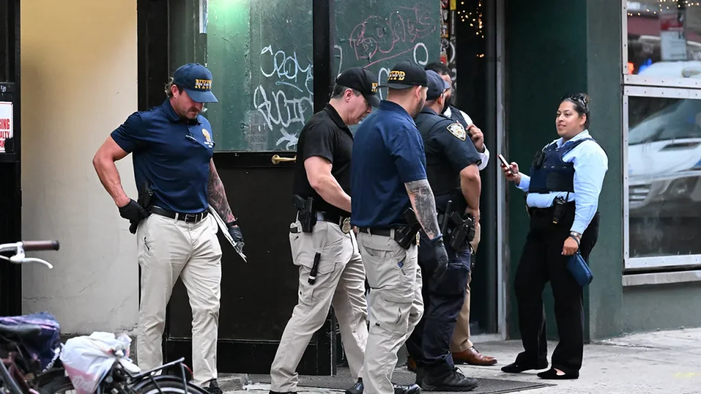 Police fatally shoot man with butcher knife on Lower East Side
