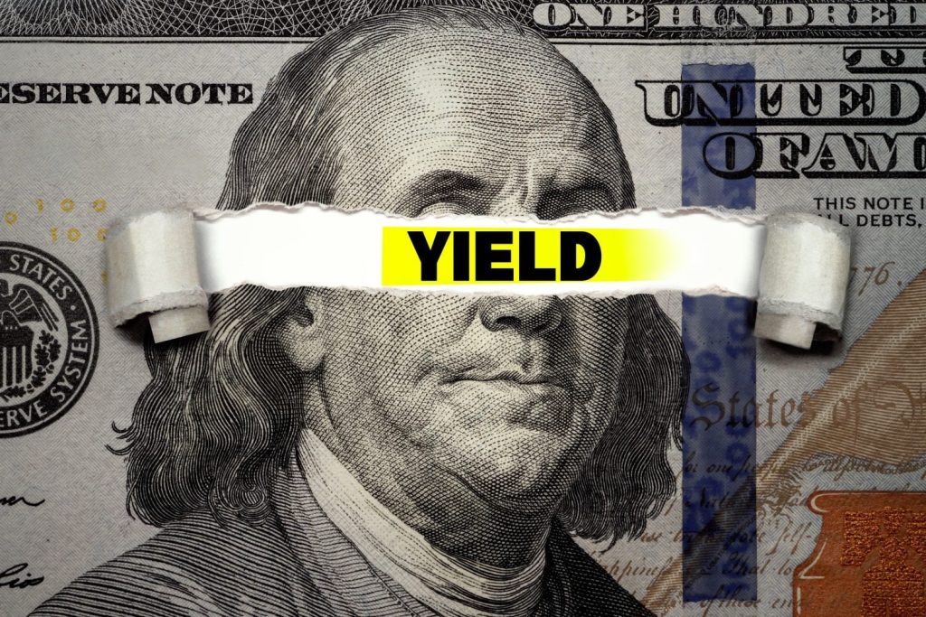 QYLD&rsquo;s 12% Yield Appears Attractive, but the Long-Term Price Is Much Higher