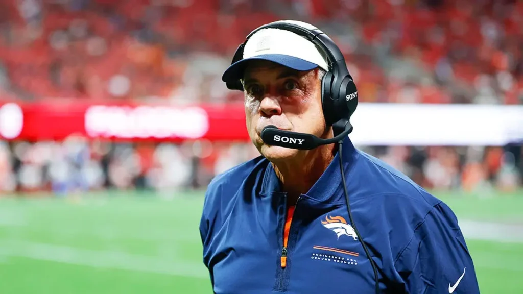 Sean Payton criticizes the Falcons fans after a disappointing first half