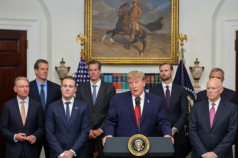 Trump invites cryptocurrency and finance leaders to the White House, urging Congress to approve the Clarity Act.