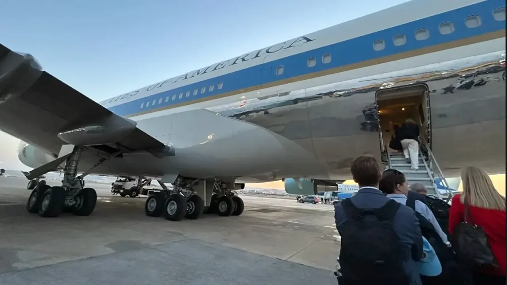 Trump's decoy flight on Air Force One accompanied by fighter jets to the UK